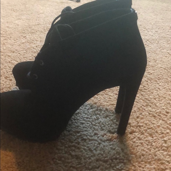 Guess booties - Picture 4 of 4
